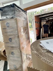 shin-movers-moving-boxes